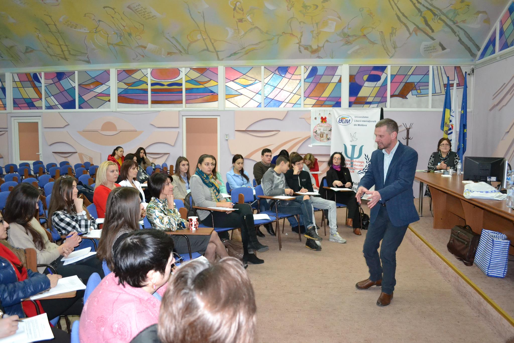 Conferința Științifică Internațională  Un profesor de management de la Stetson University din SUA va instrui studenții ULIM