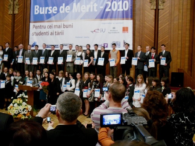 Maia CUCEAIDZE – castigatoarea bursei de merit 2010